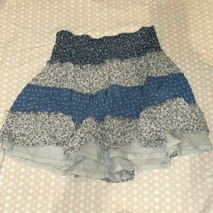 American Eagle flowy floral skirt